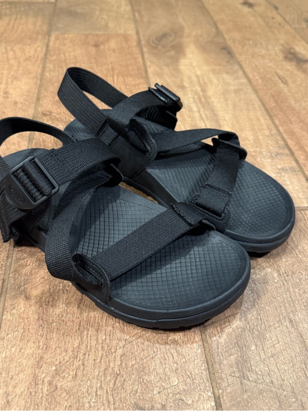 Chaco Men's Size 8 Black  Lowdown Slide Sandals Adjustable Water Camp Shoes